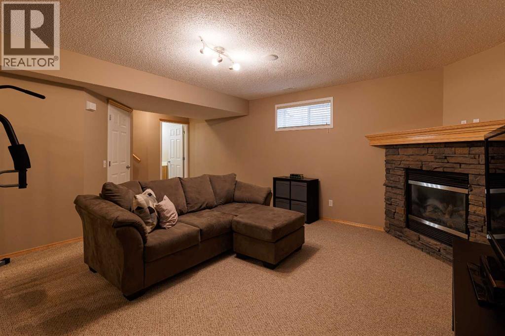 Single Family House for Sale in  Brightondale Crescent SE New Brighton Calgary 