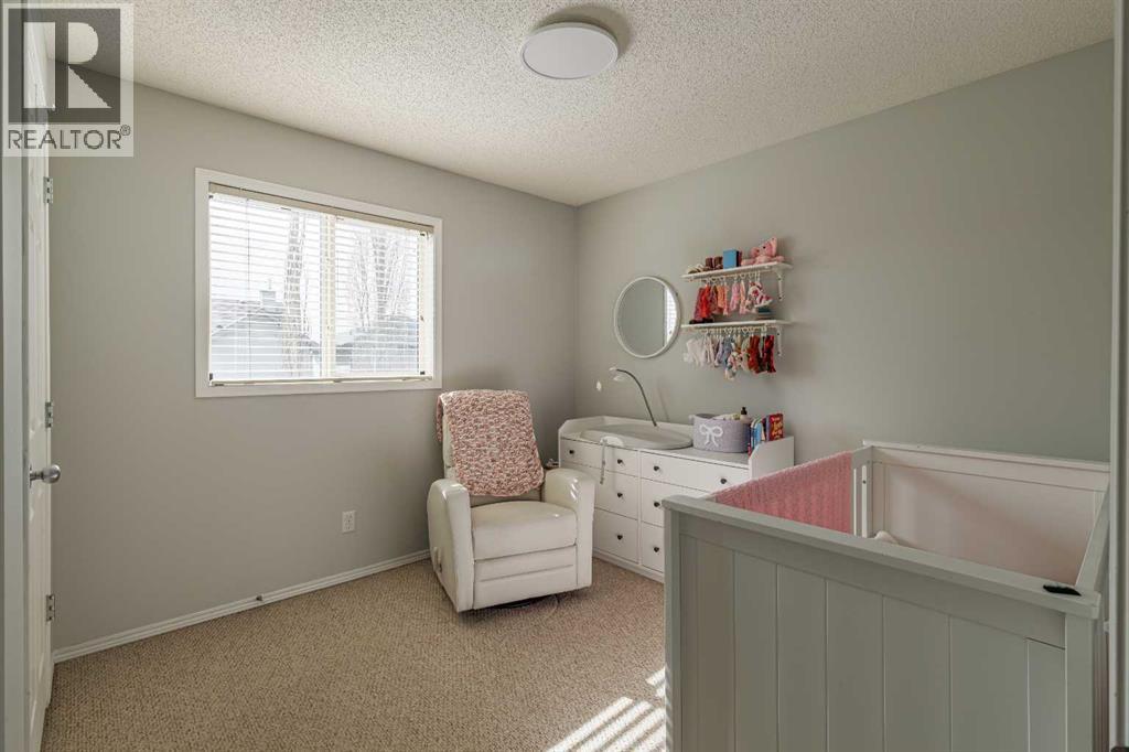 Single Family House for Sale in  Brightondale Crescent SE New Brighton Calgary 