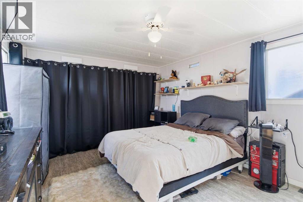 Single Family House Mobile Home for Sale in    Street NW Greenwood/Greenbriar Calgary 