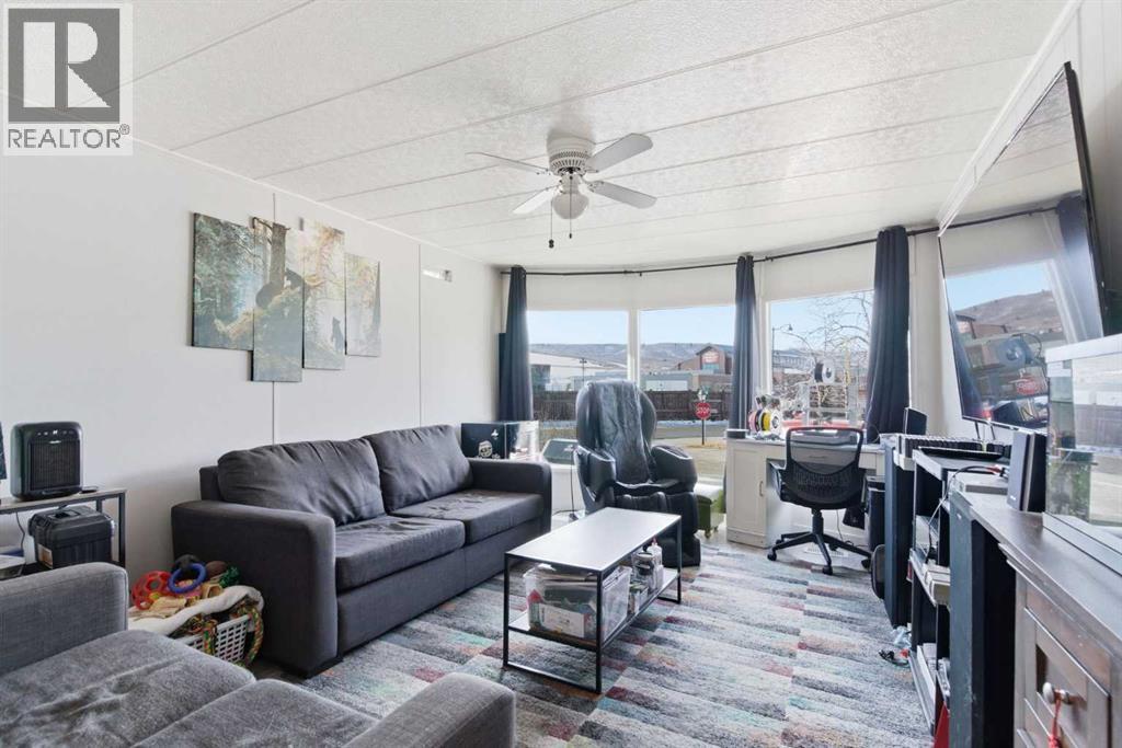 Single Family House Mobile Home for Sale in    Street NW Greenwood/Greenbriar Calgary 