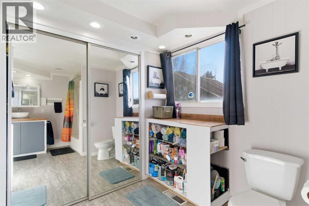 Single Family House Mobile Home for Sale in    Street NW Greenwood/Greenbriar Calgary 