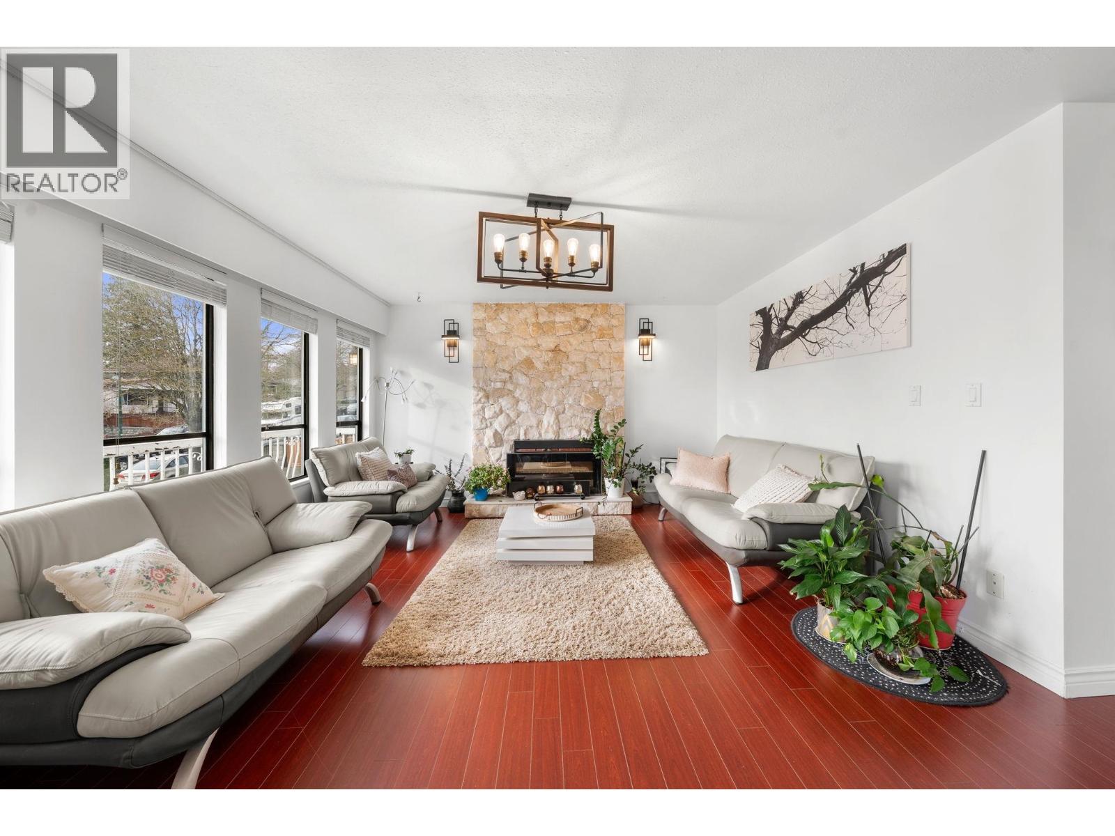 7882 WINDSOR Street - photo 2