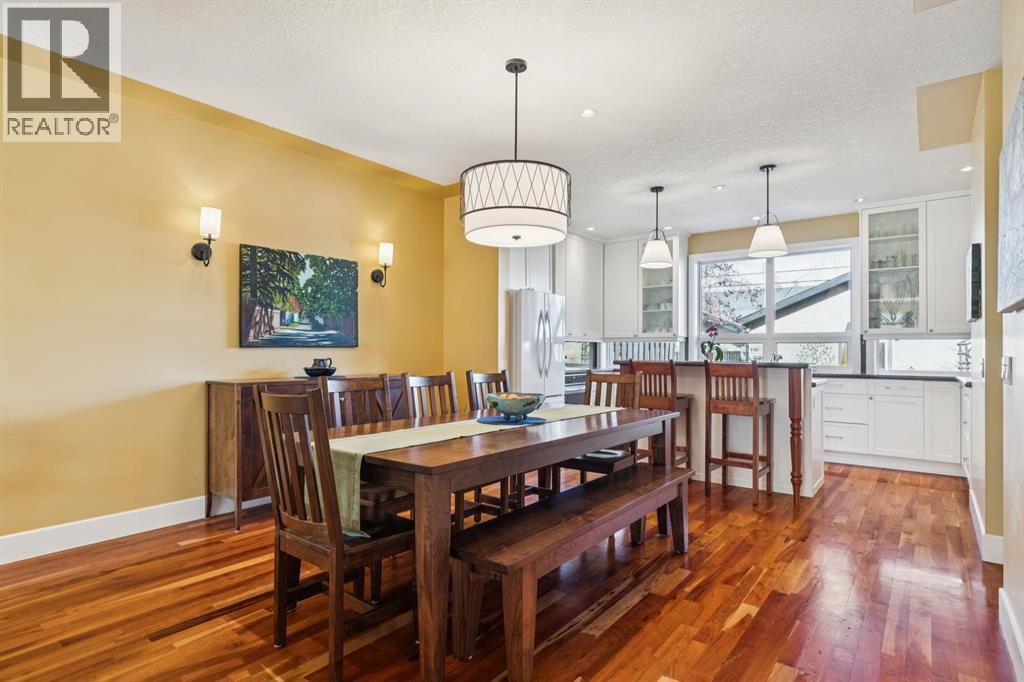 Single Family House for Sale in   Avenue NW West Hillhurst Calgary 