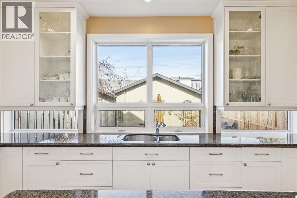 Single Family House for Sale in   Avenue NW West Hillhurst Calgary 