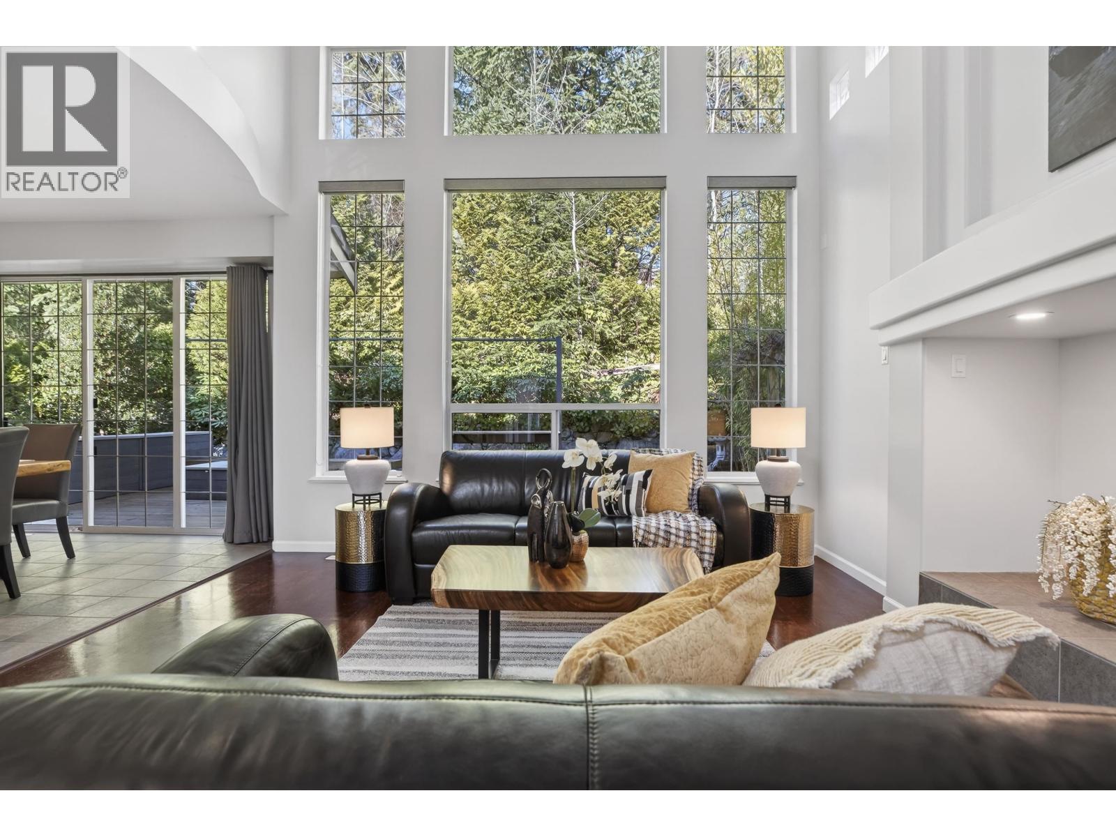 98 LINDEN COURT, Port Moody