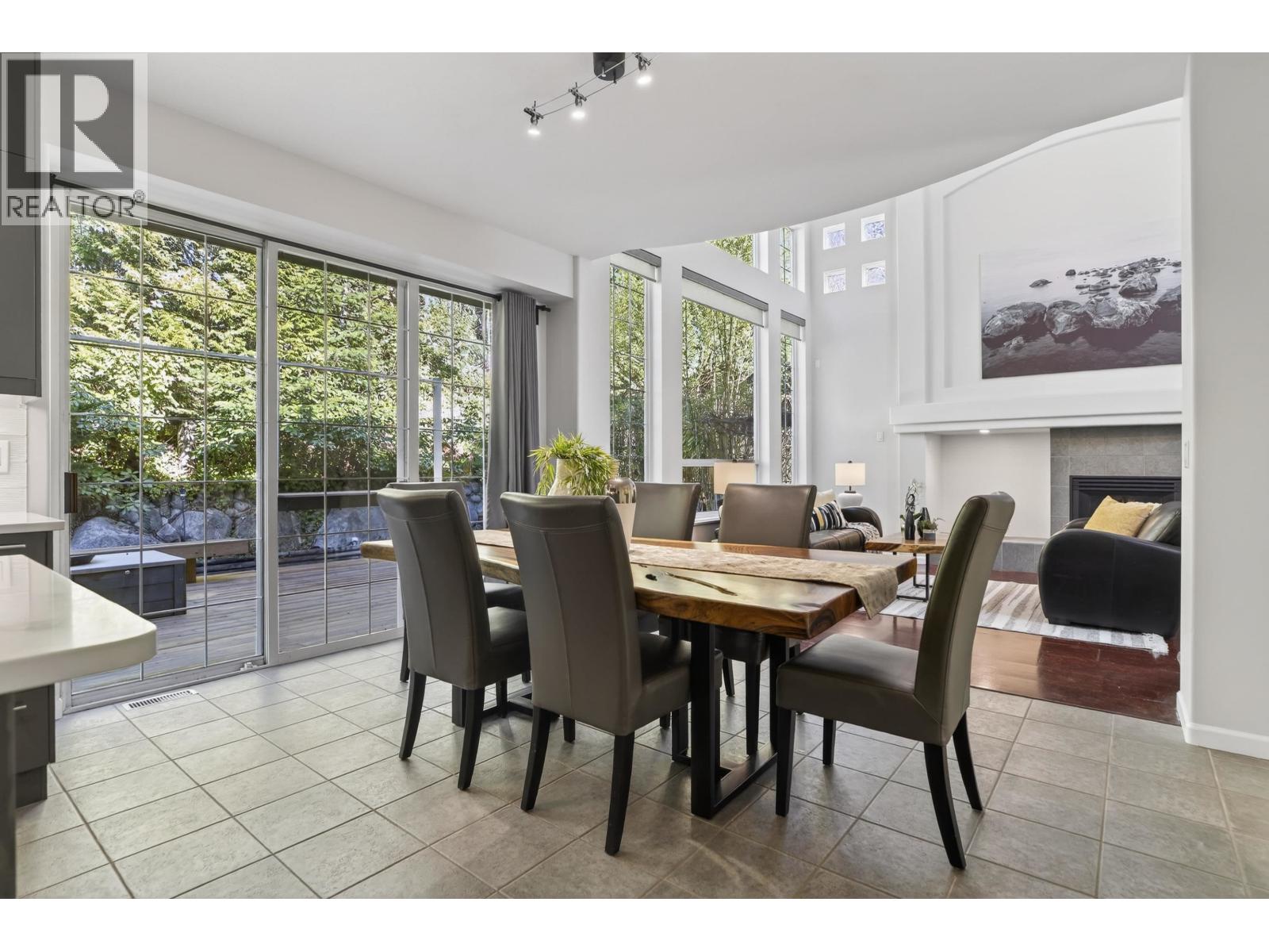 98 LINDEN COURT, Port Moody