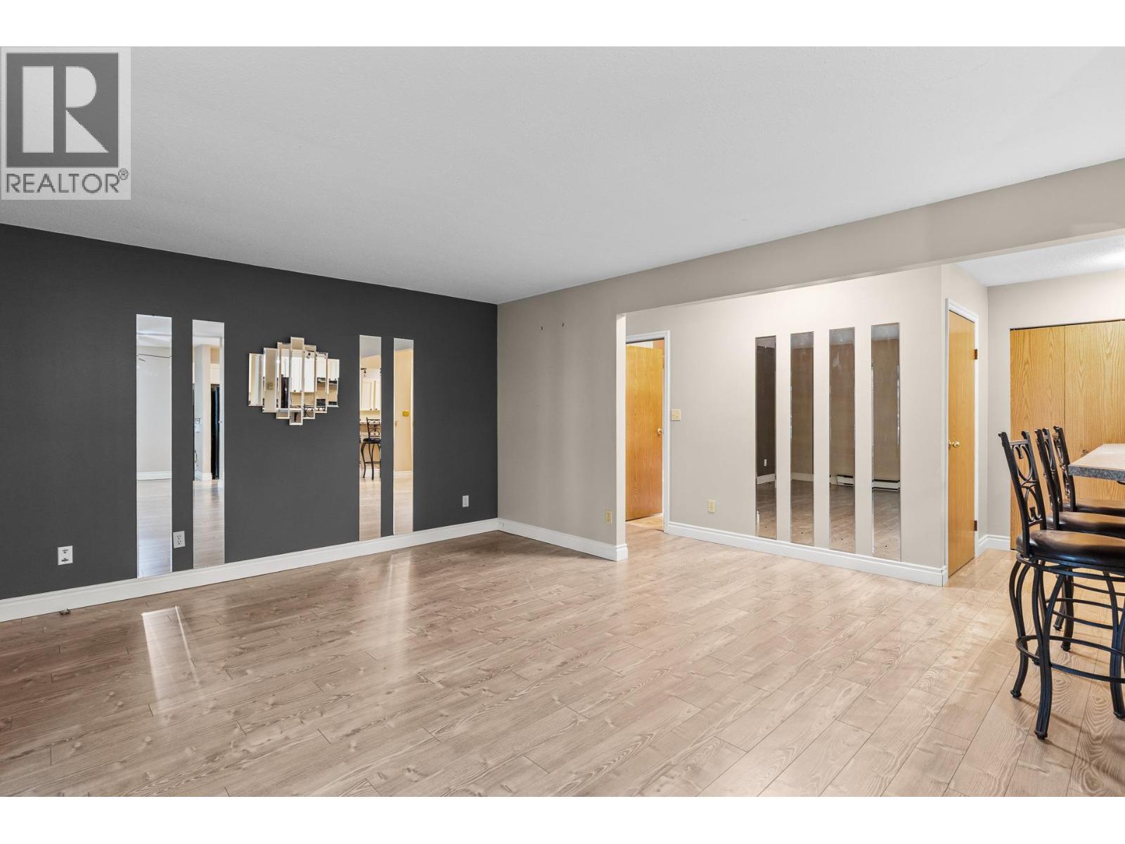 #16 200 Gerstmar Road - 7