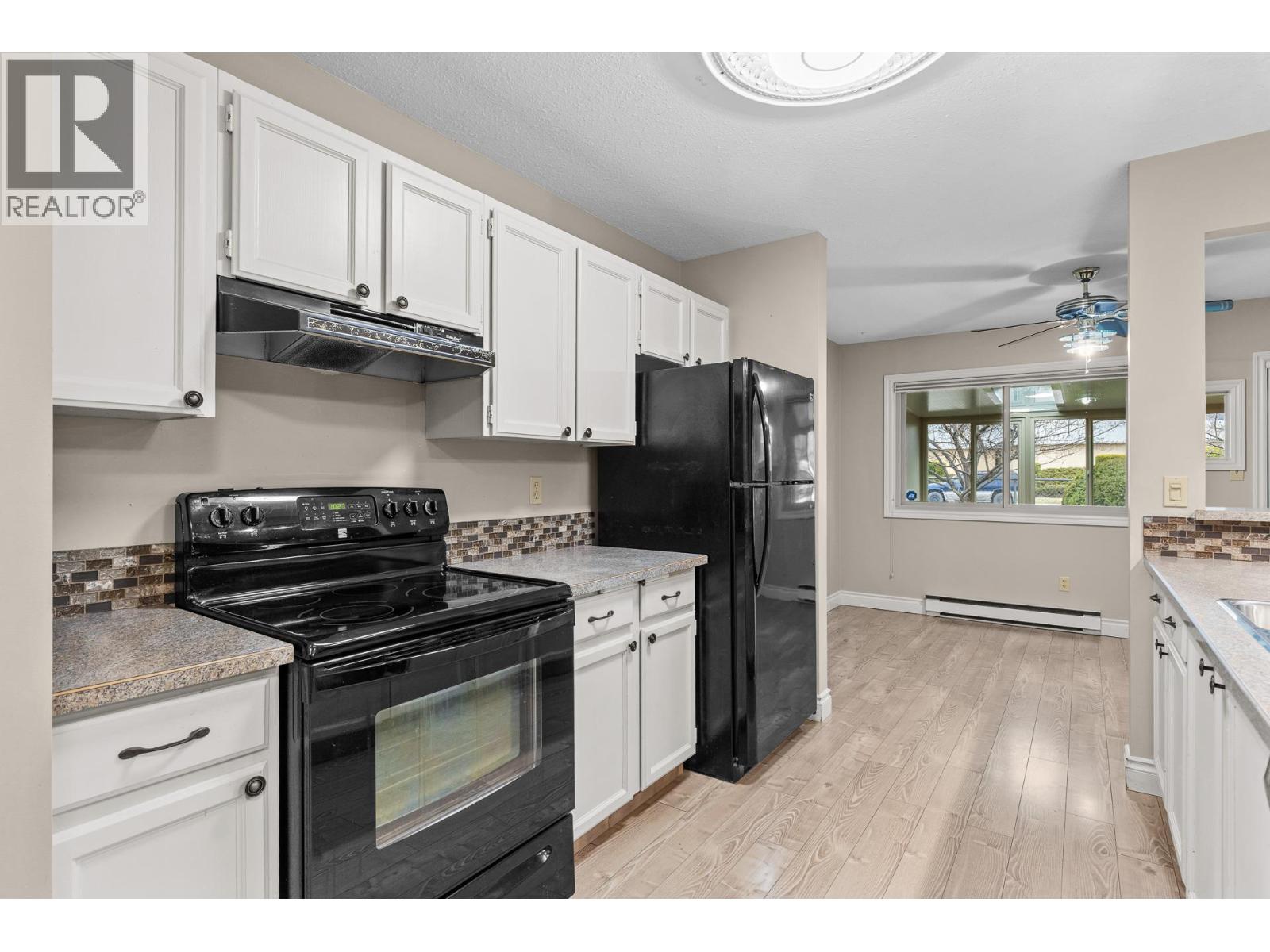 #16 200 Gerstmar Road - 11