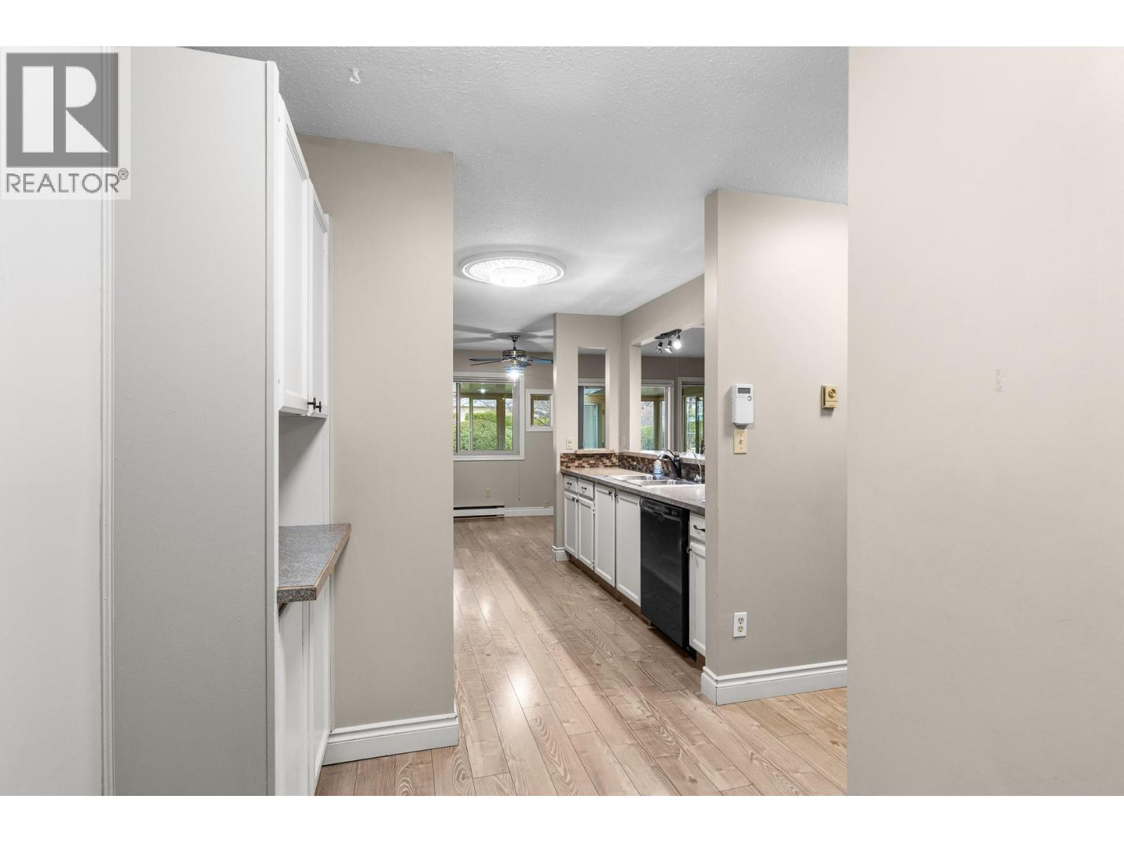 #16 200 Gerstmar Road - 17