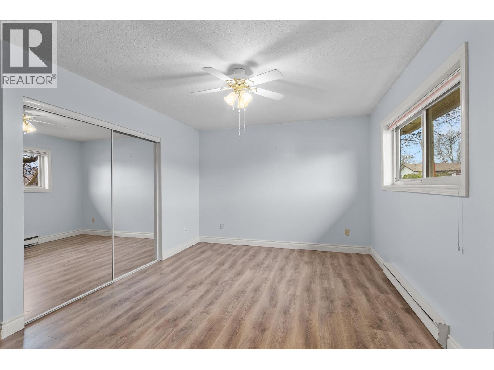 #16 200 Gerstmar Road - 28