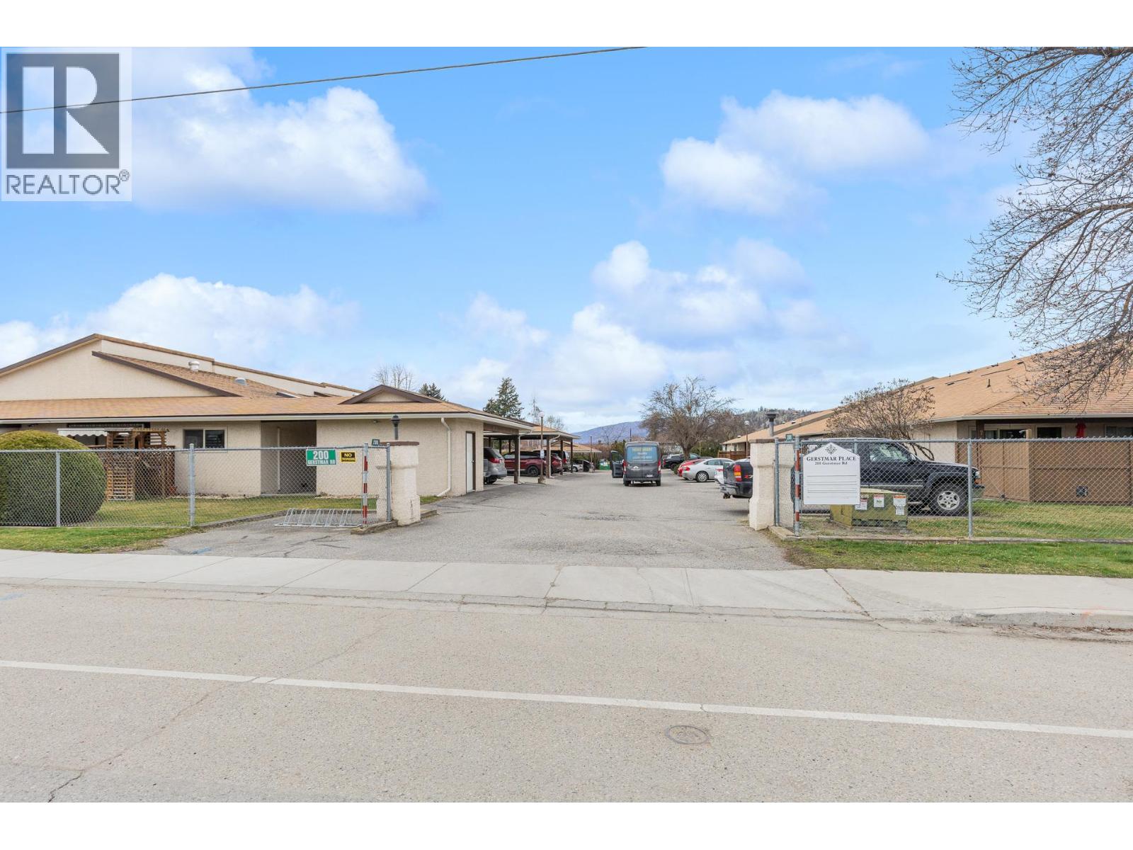 #16 200 Gerstmar Road - 3