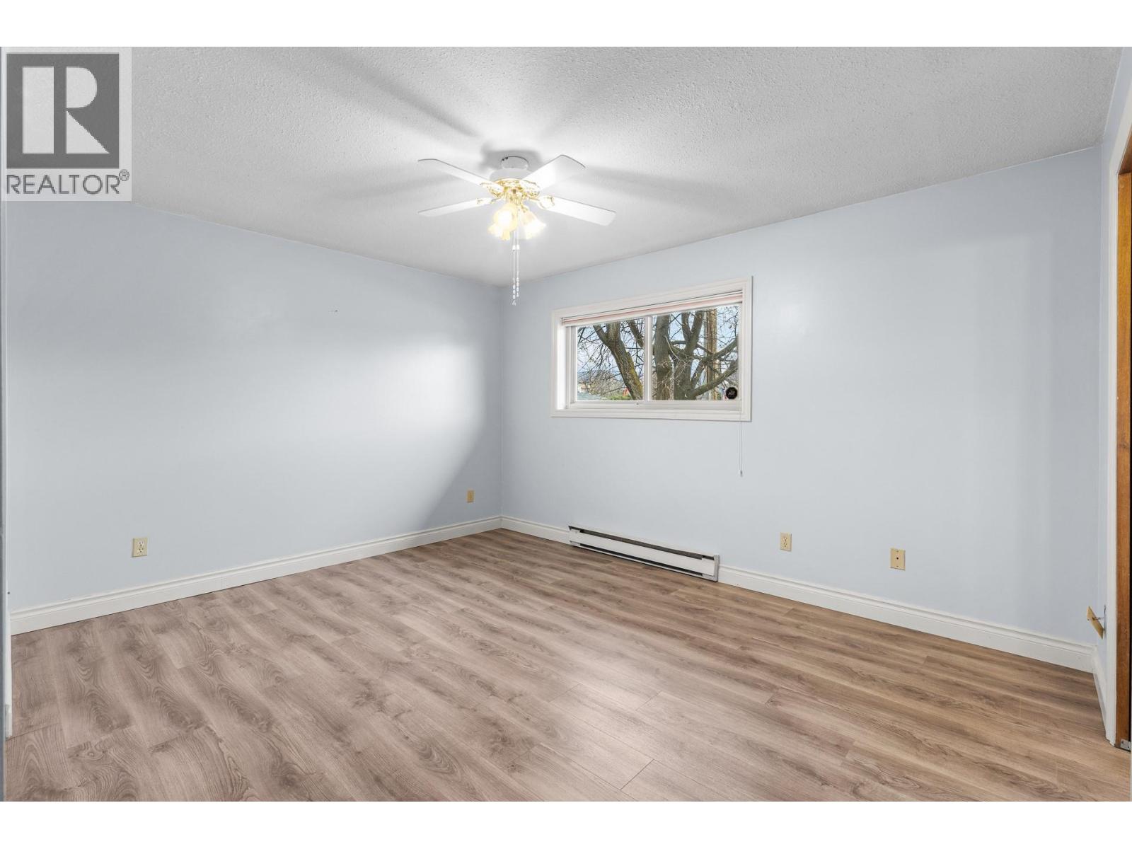 #16 200 Gerstmar Road - 26