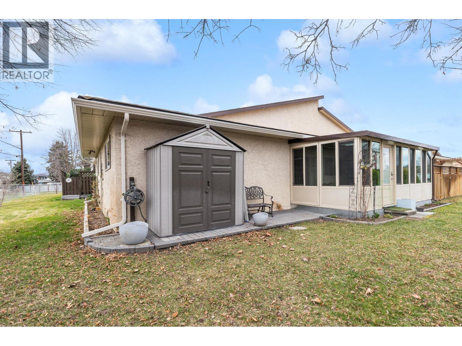 #16-200 Gerstmar Road, Kelowna