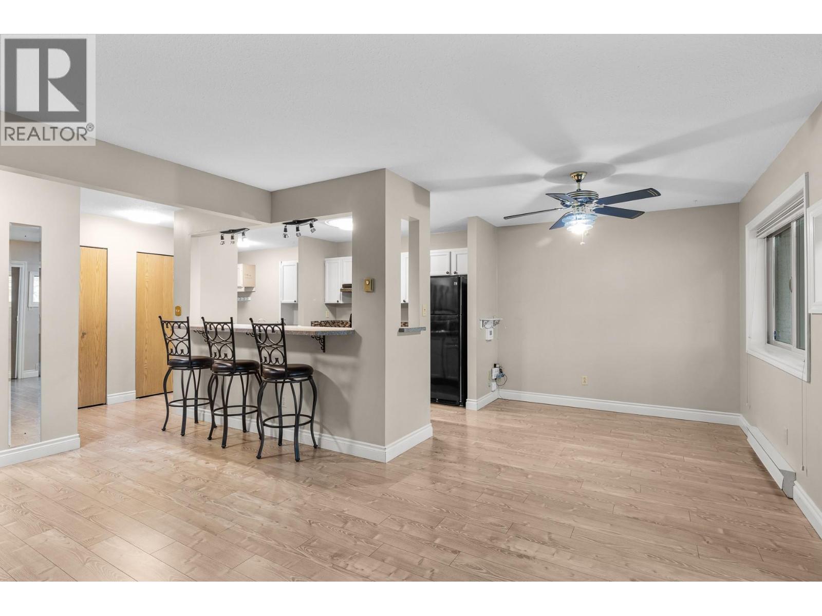 #16 200 Gerstmar Road - 9