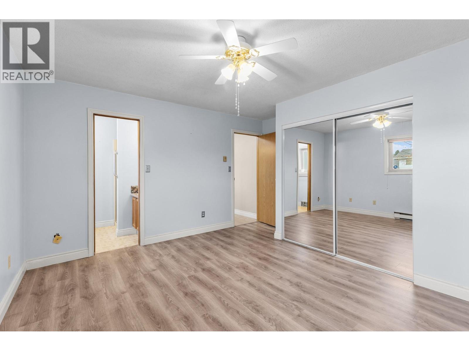 #16 200 Gerstmar Road - 27