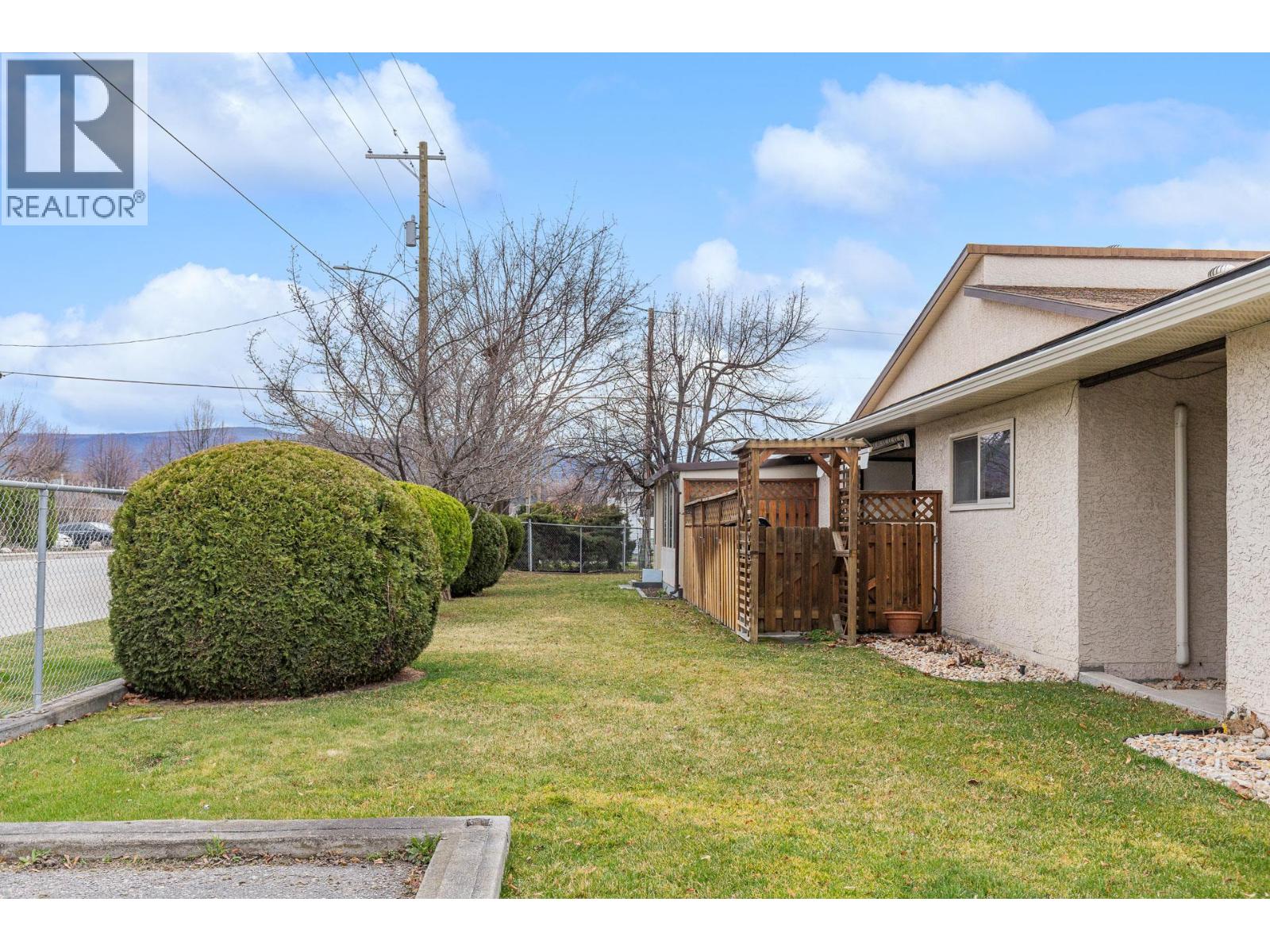 #16 200 Gerstmar Road - 38