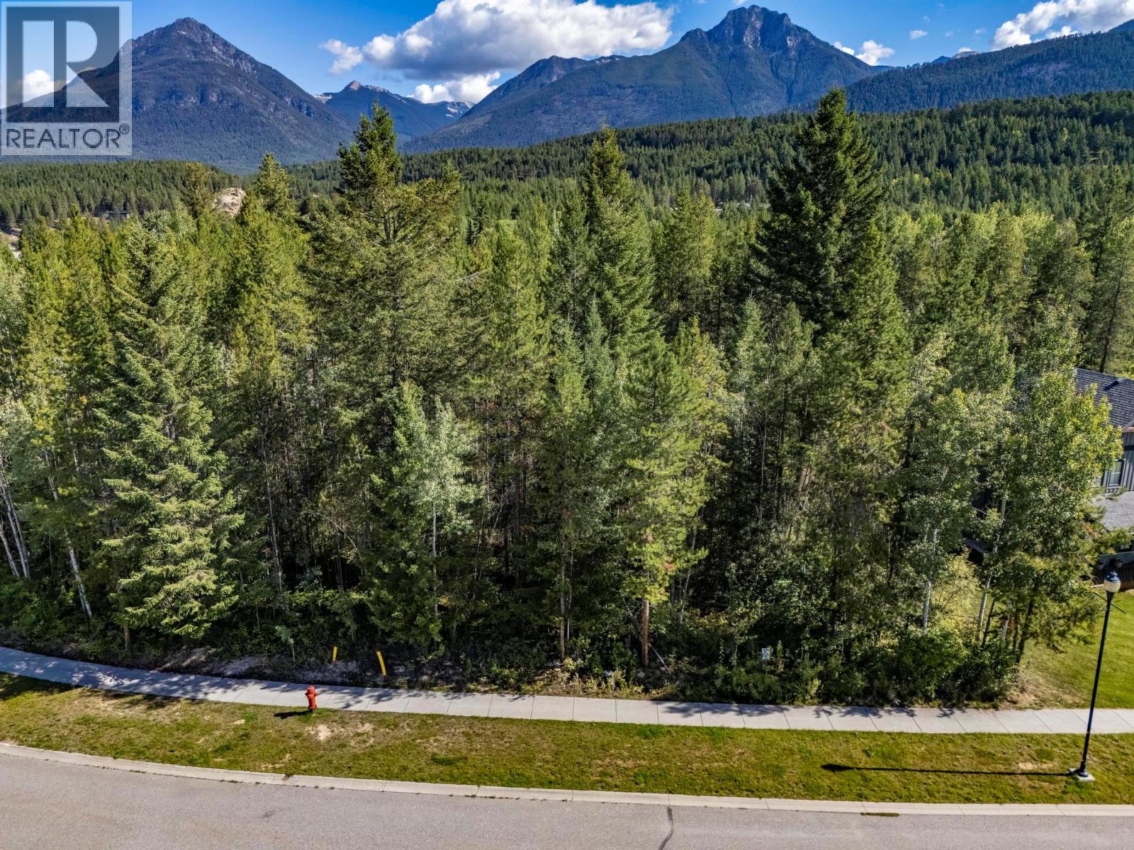  1520 Quartz Crescent, Golden