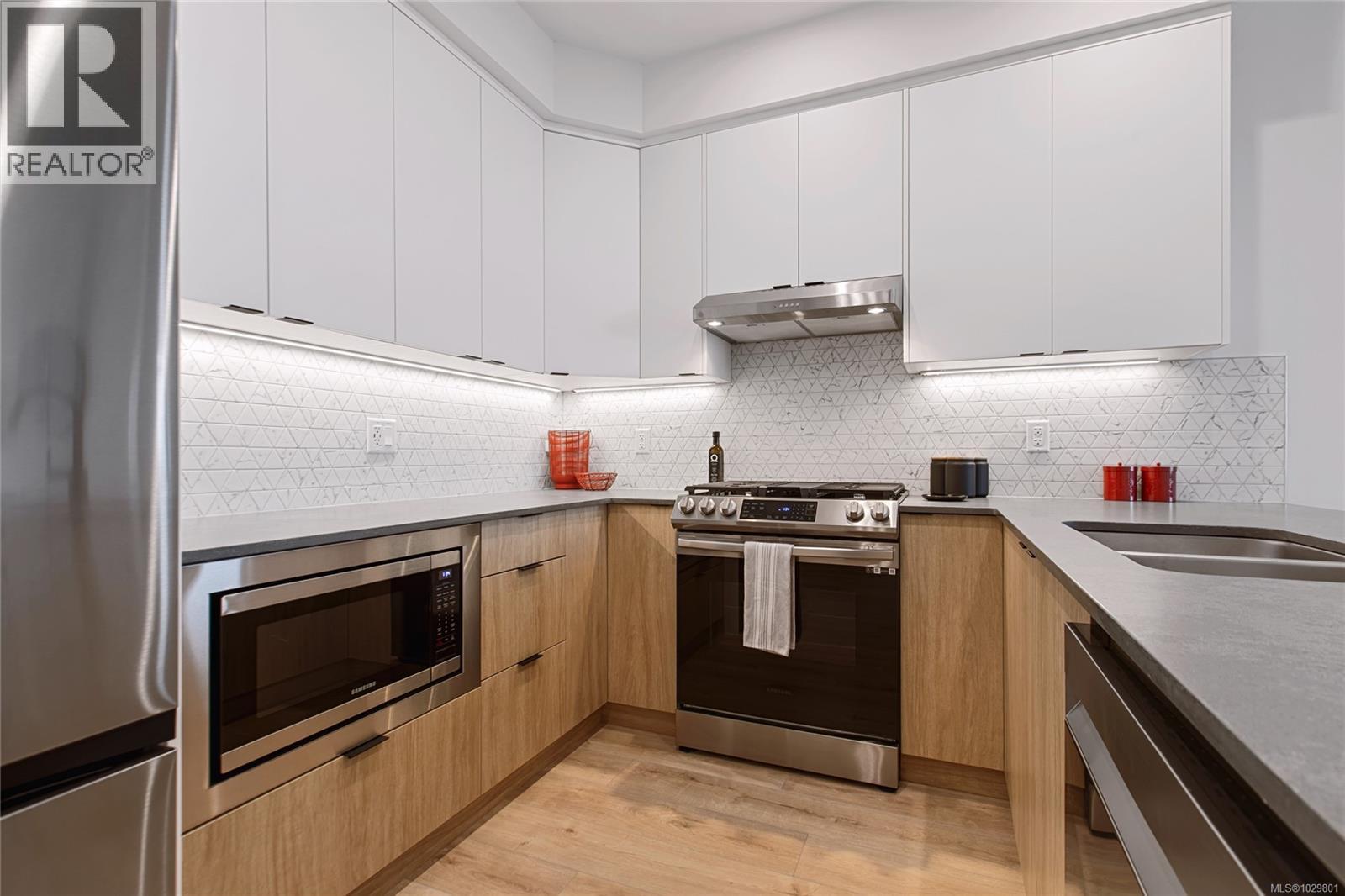 501 1114 Samar Crescent, Langford