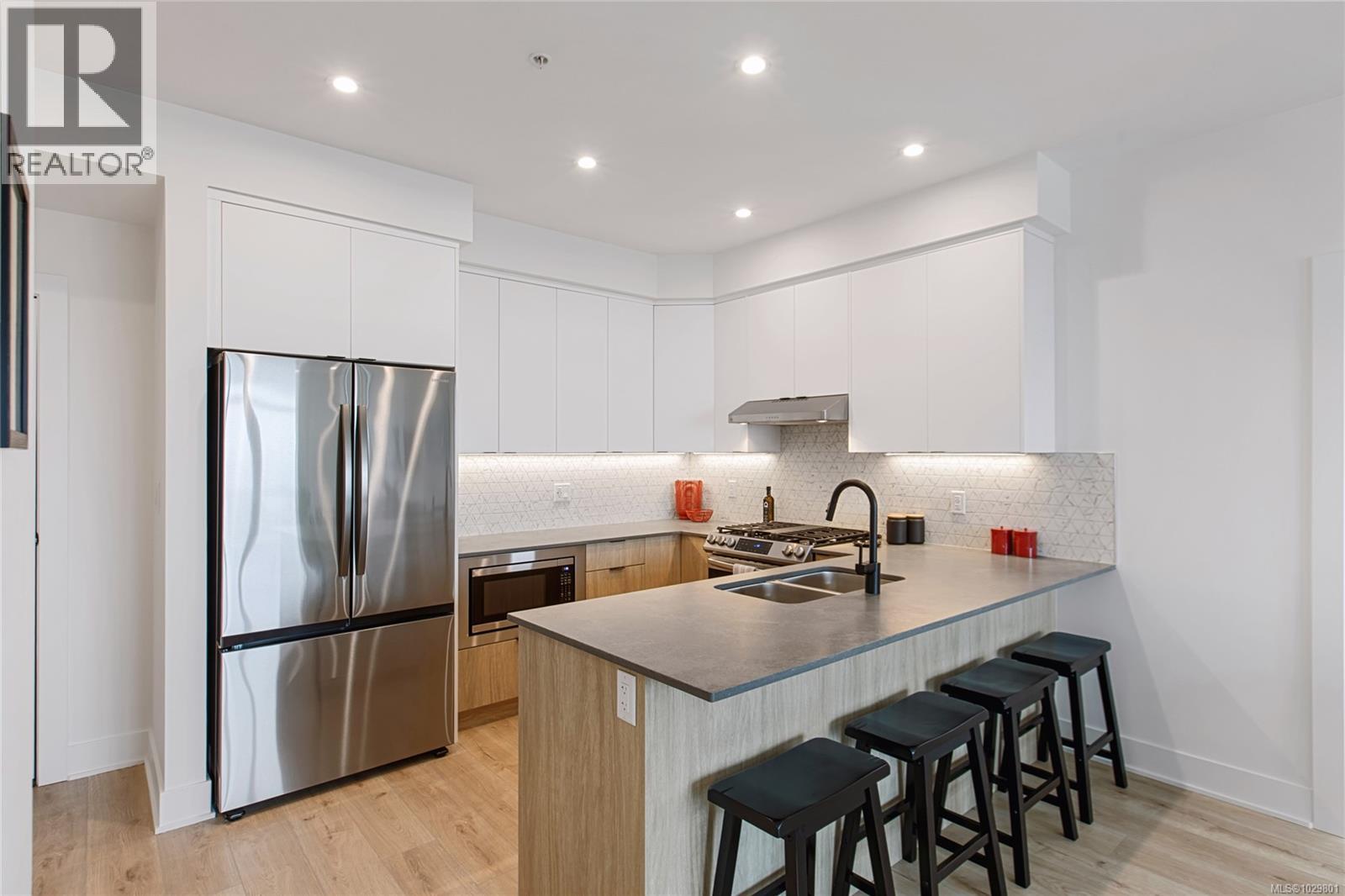 501 1114 Samar Crescent, Langford