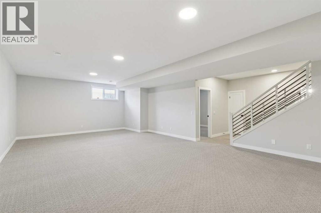 Single Family House Bungalow for Sale in  Shawnee Terrace SW Shawnee Slopes Calgary 