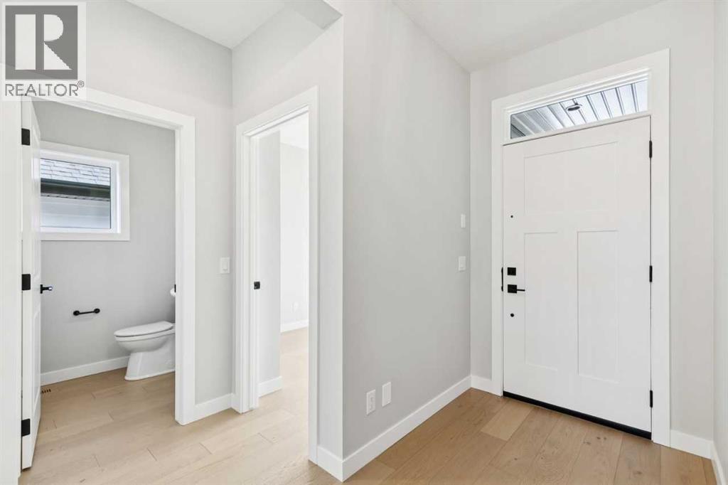 Single Family House Bungalow for Sale in  Shawnee Terrace SW Shawnee Slopes Calgary 