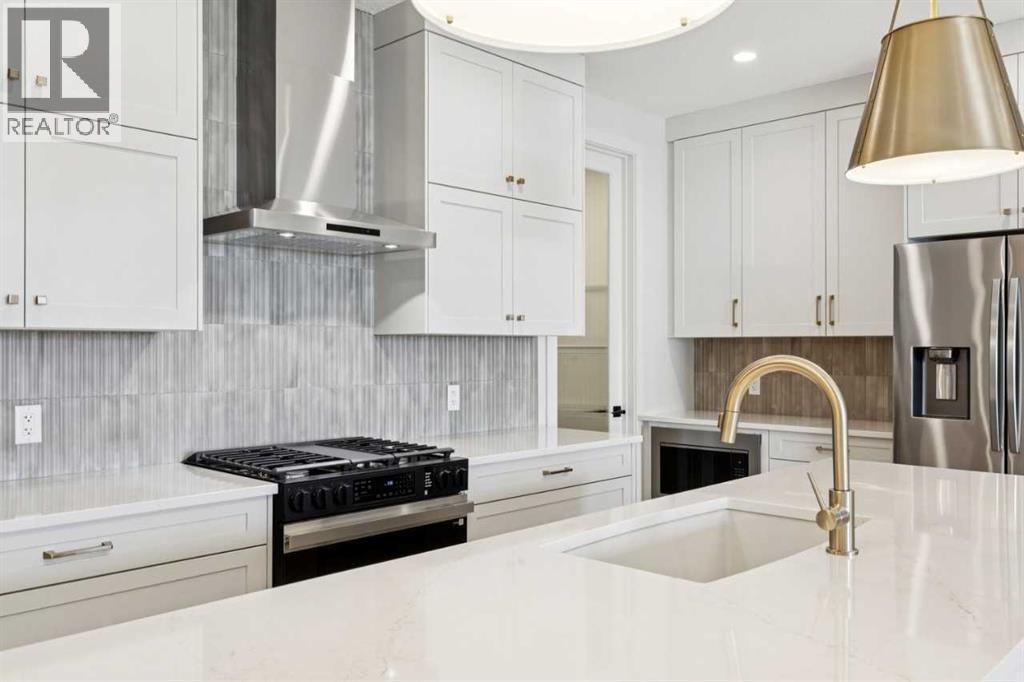 Single Family House Bungalow for Sale in  Shawnee Terrace SW Shawnee Slopes Calgary 