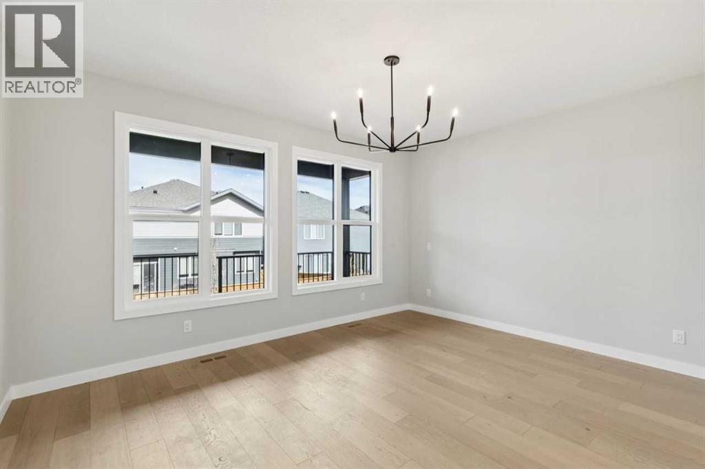 Single Family House Bungalow for Sale in  Shawnee Terrace SW Shawnee Slopes Calgary 