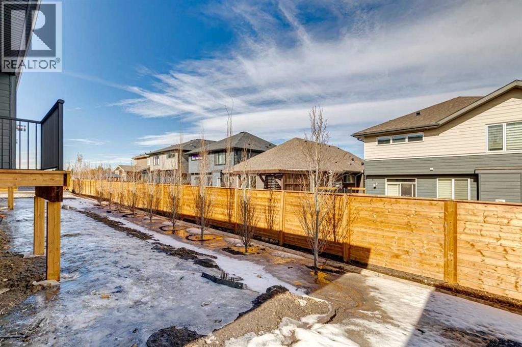 Single Family House Bungalow for Sale in  Shawnee Terrace SW Shawnee Slopes Calgary 
