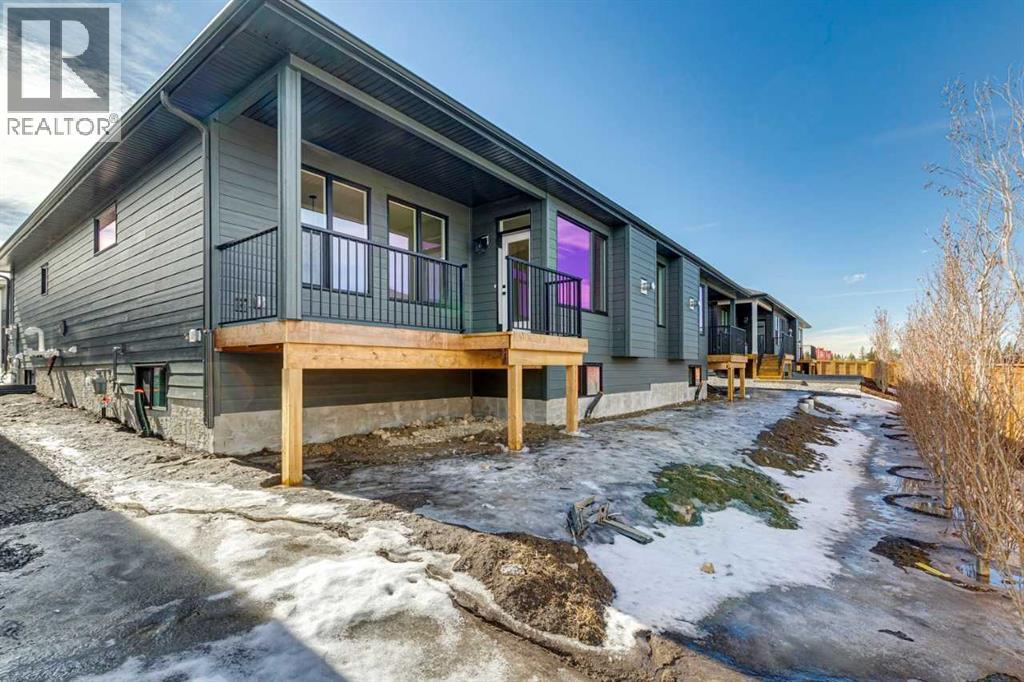 Single Family House Bungalow for Sale in  Shawnee Terrace SW Shawnee Slopes Calgary 