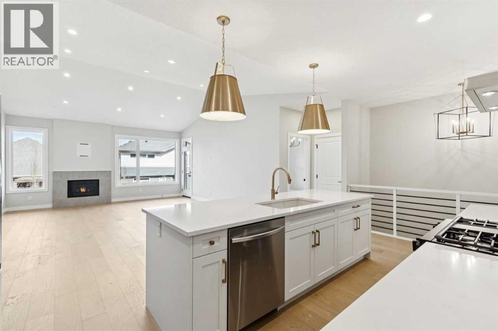 Single Family House Bungalow for Sale in  Shawnee Terrace SW Shawnee Slopes Calgary 