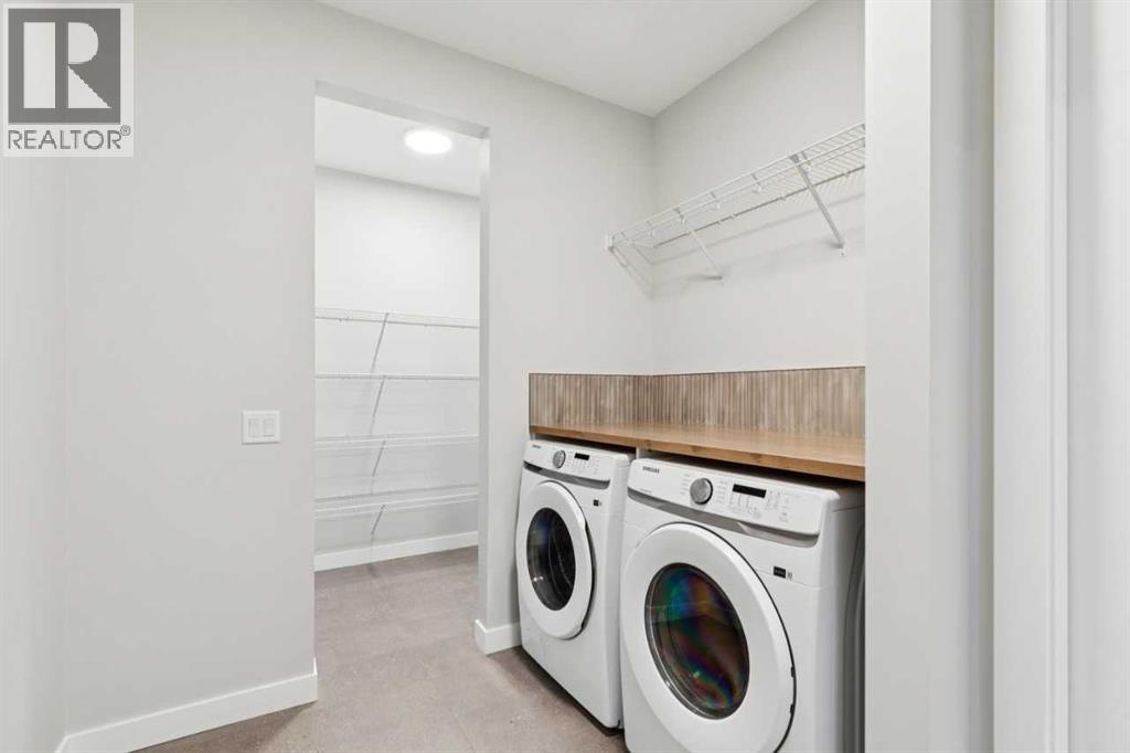 Single Family House Bungalow for Sale in  Shawnee Terrace SW Shawnee Slopes Calgary 