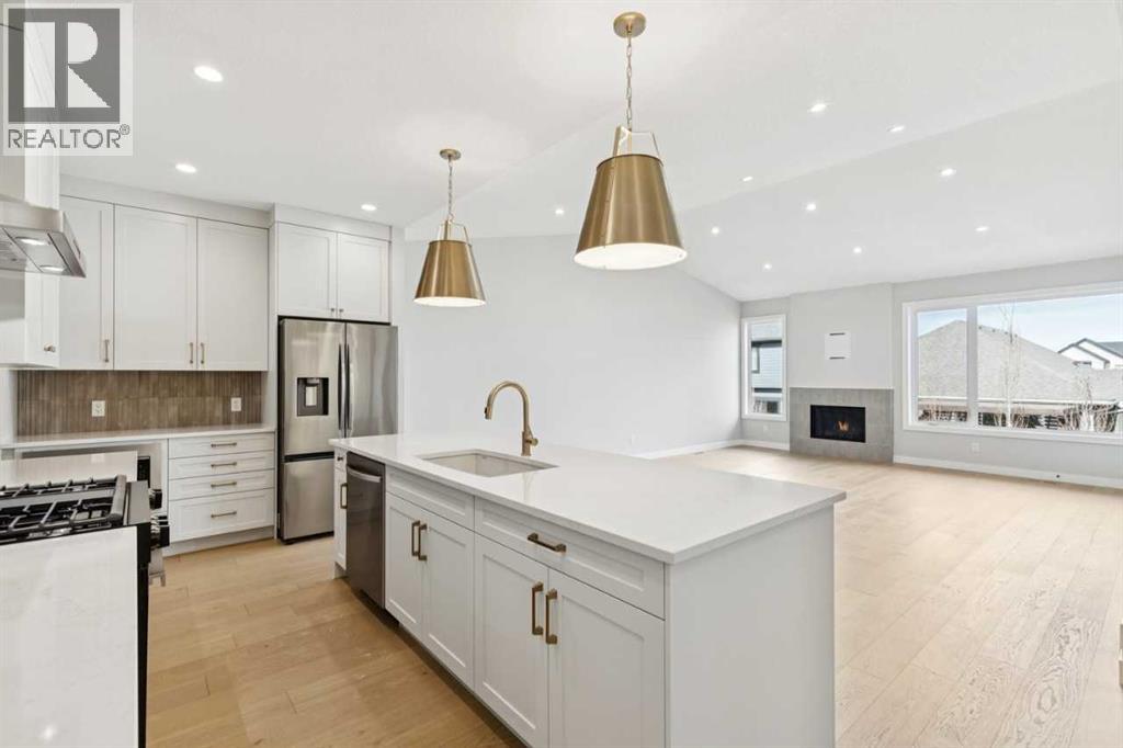 Single Family House Bungalow for Sale in  Shawnee Terrace SW Shawnee Slopes Calgary 