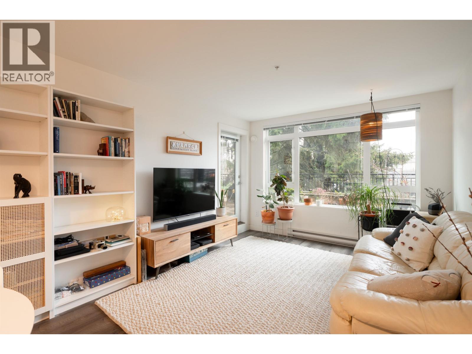 215 2525 CLARKE STREET, Port Moody