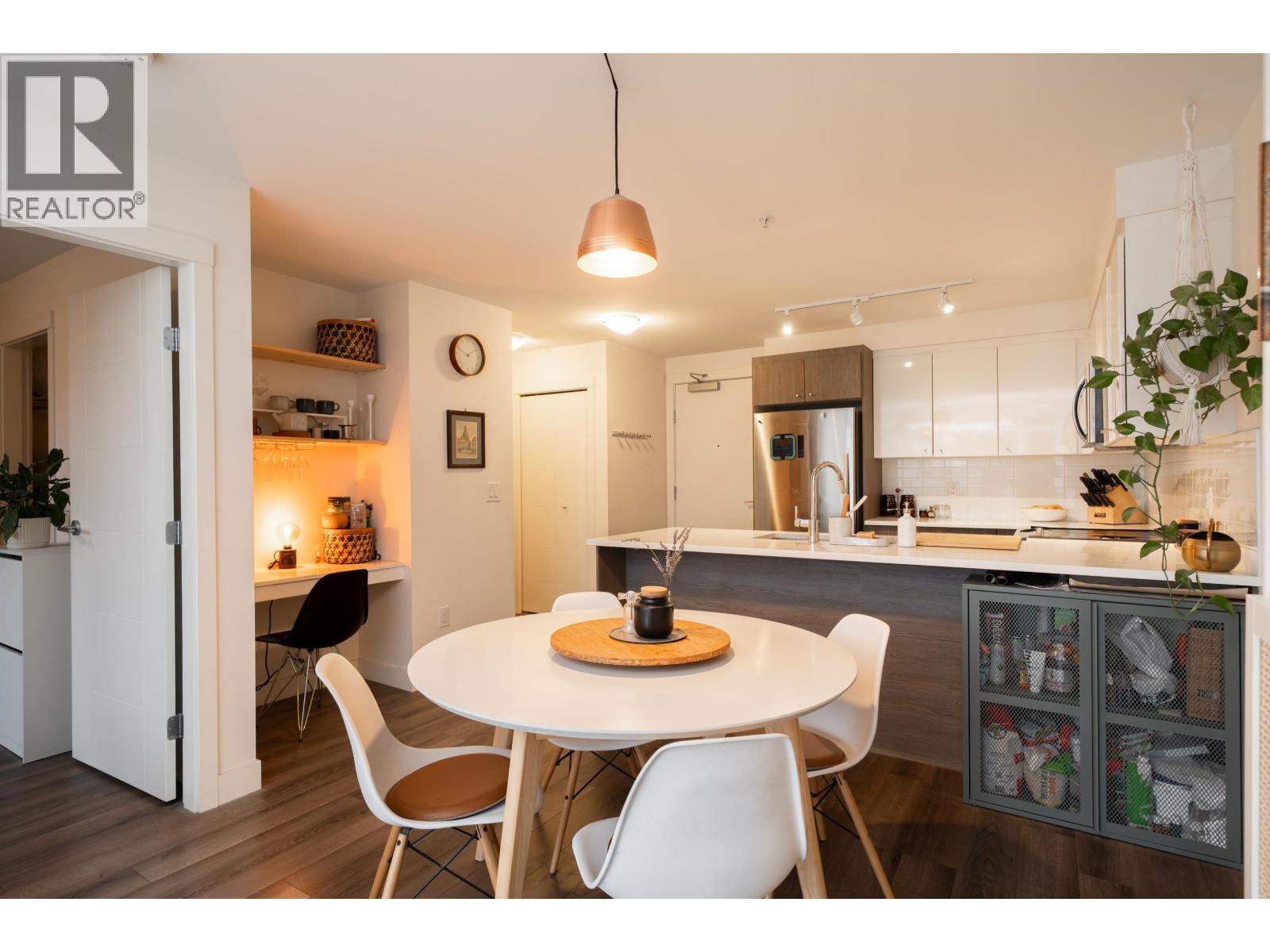 215 2525 CLARKE STREET, Port Moody