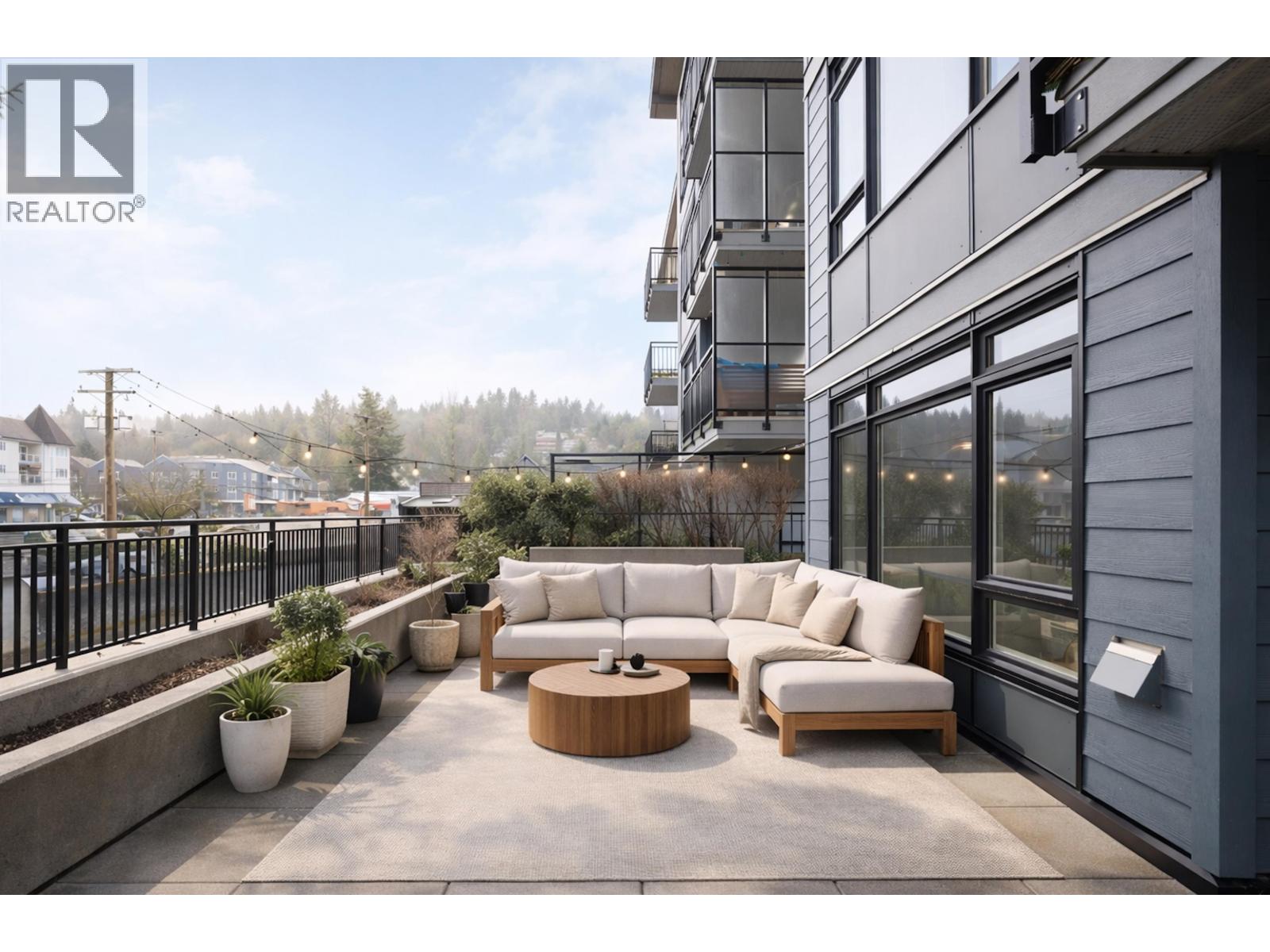 215 2525 CLARKE STREET, Port Moody