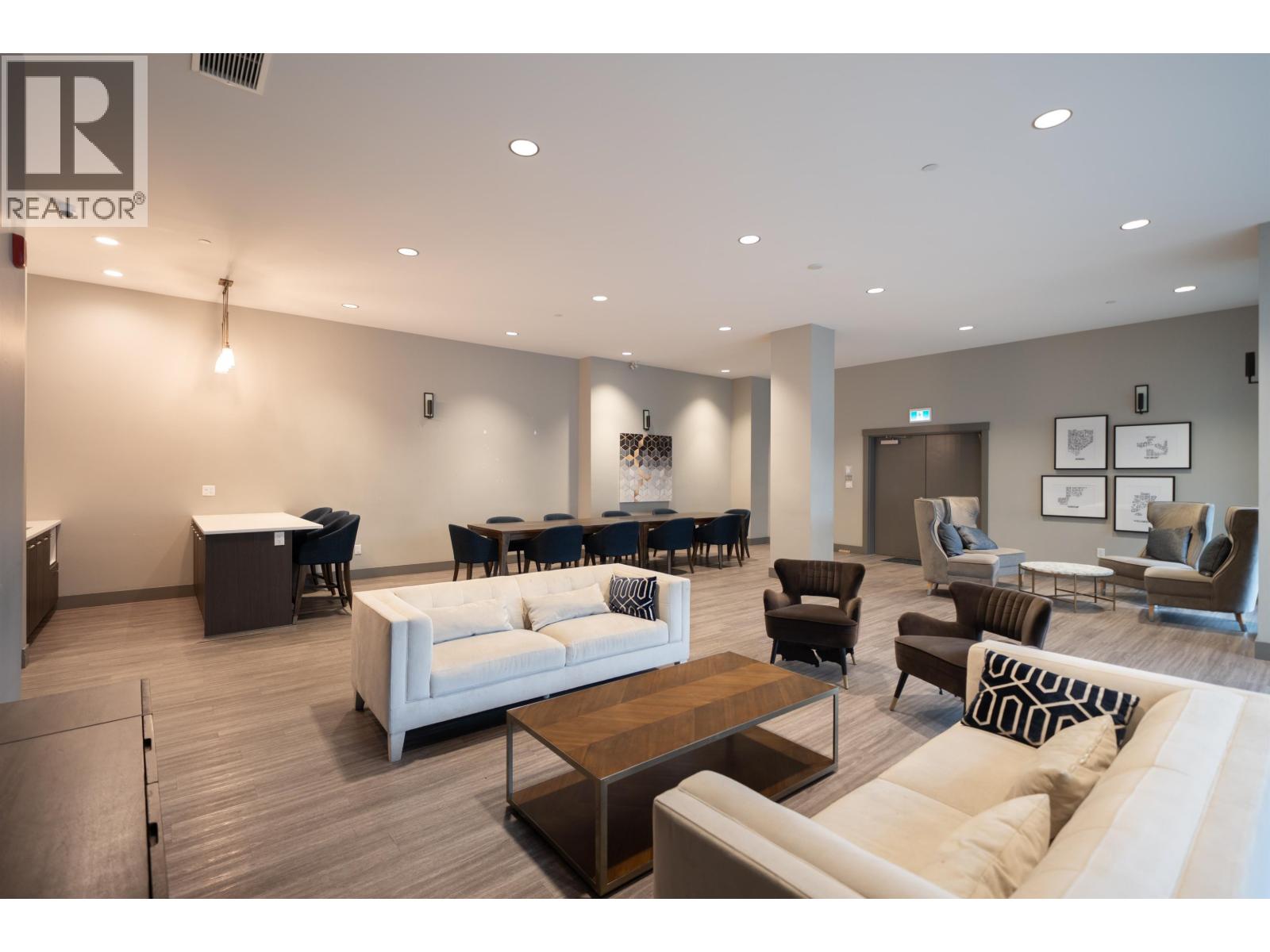 215 2525 CLARKE STREET, Port Moody