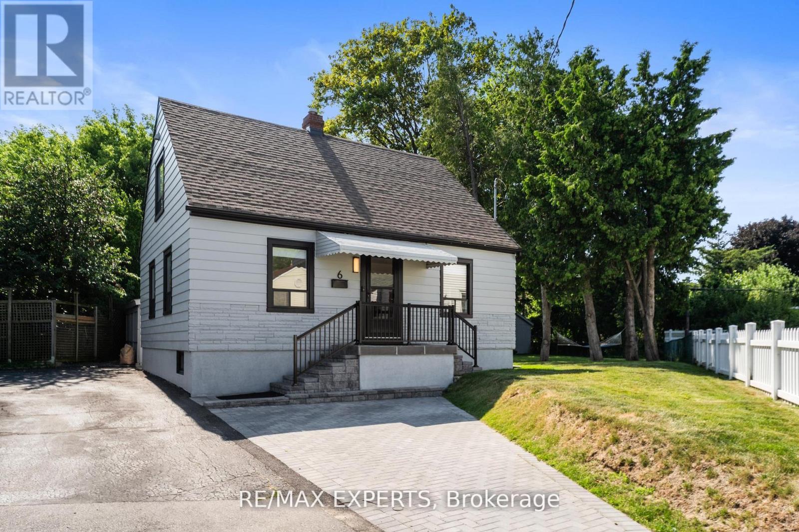 6 MCCALLUM COURT - 10