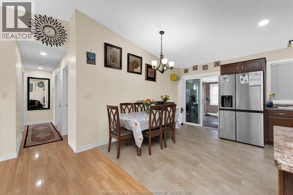 796 RICHMOND STREET - 16