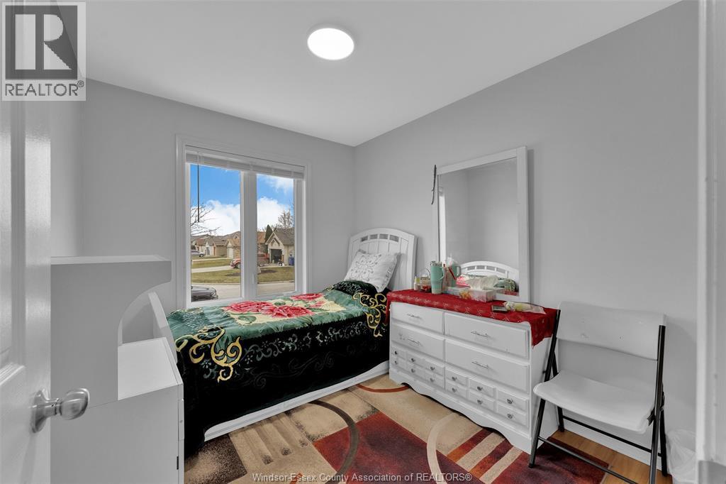 796 RICHMOND STREET - 24