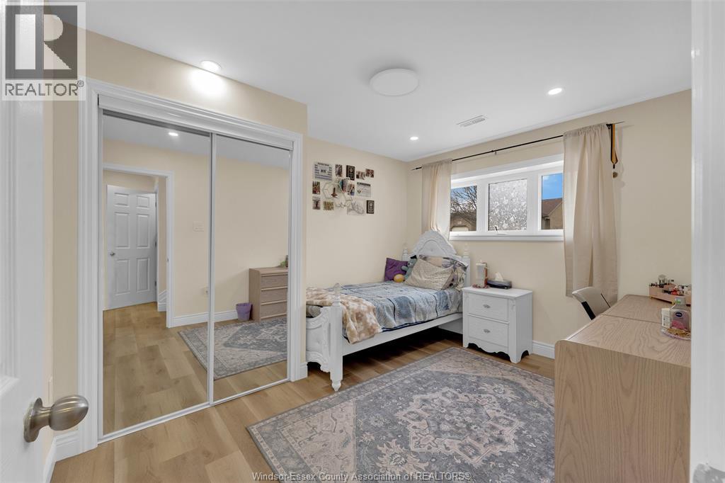 796 RICHMOND STREET - 27