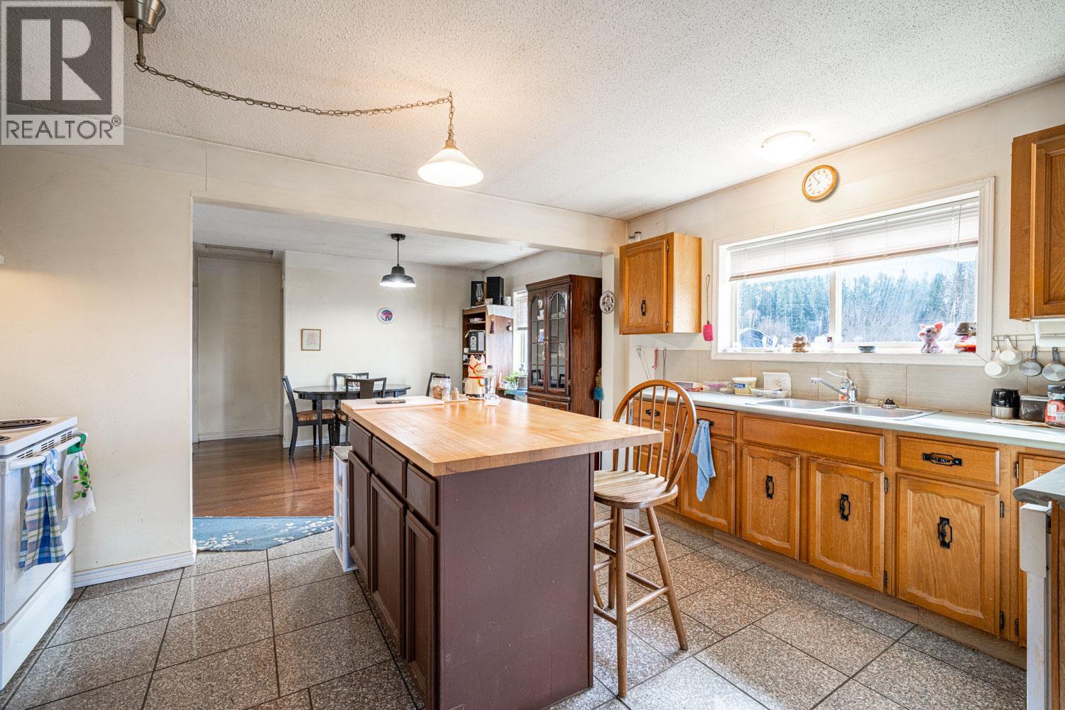  4536 97A Highway, Spallumcheen