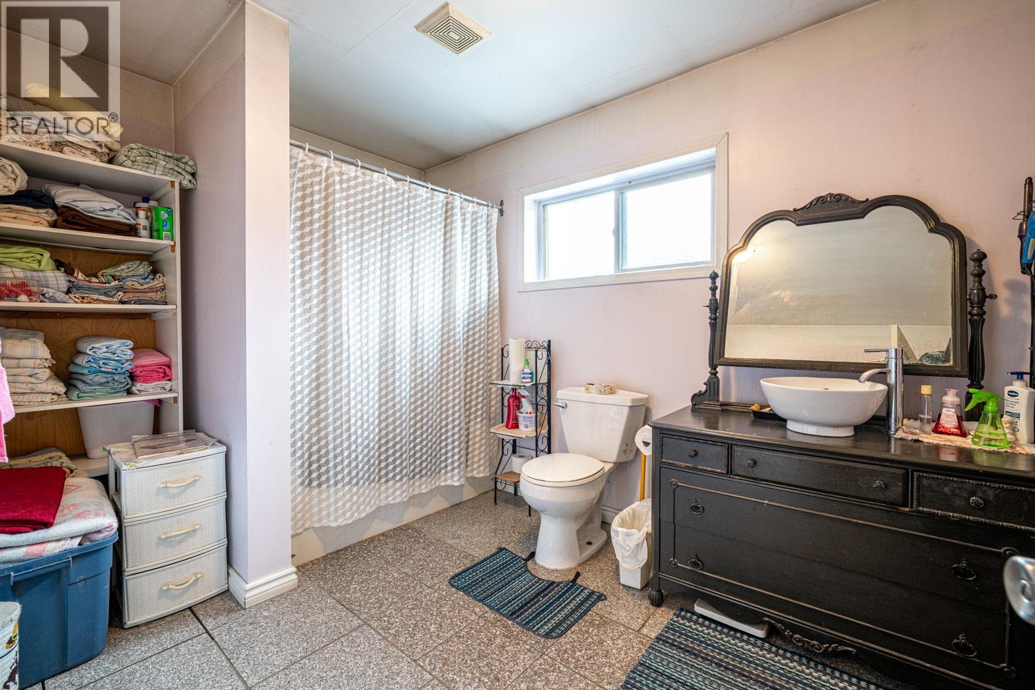  4536 97A Highway, Spallumcheen