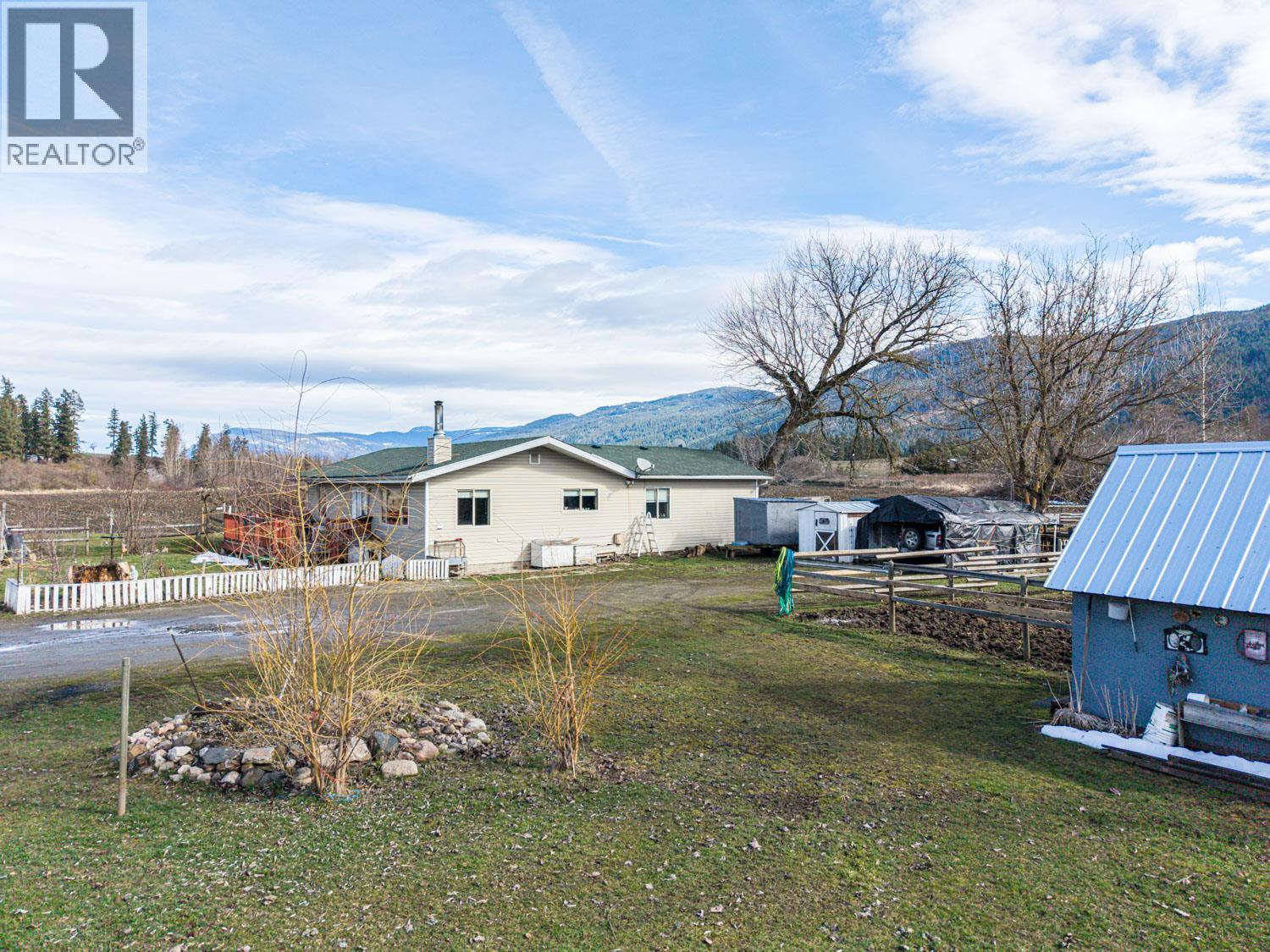  4536 97A Highway, Spallumcheen