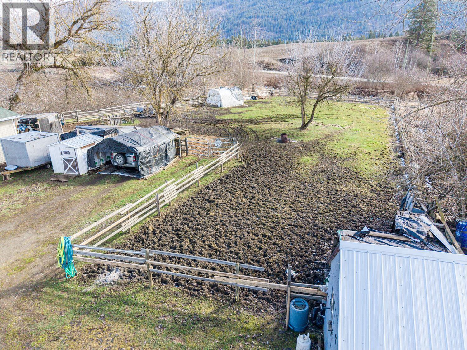  4536 97A Highway, Spallumcheen