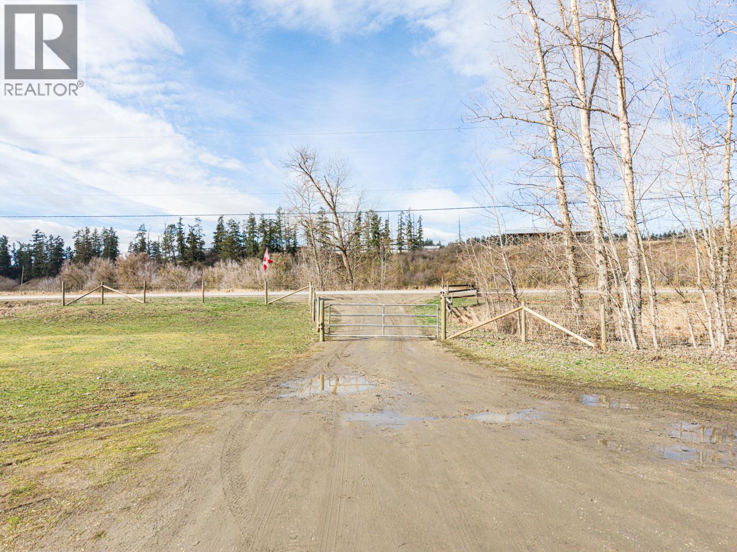  4536 97A Highway, Spallumcheen