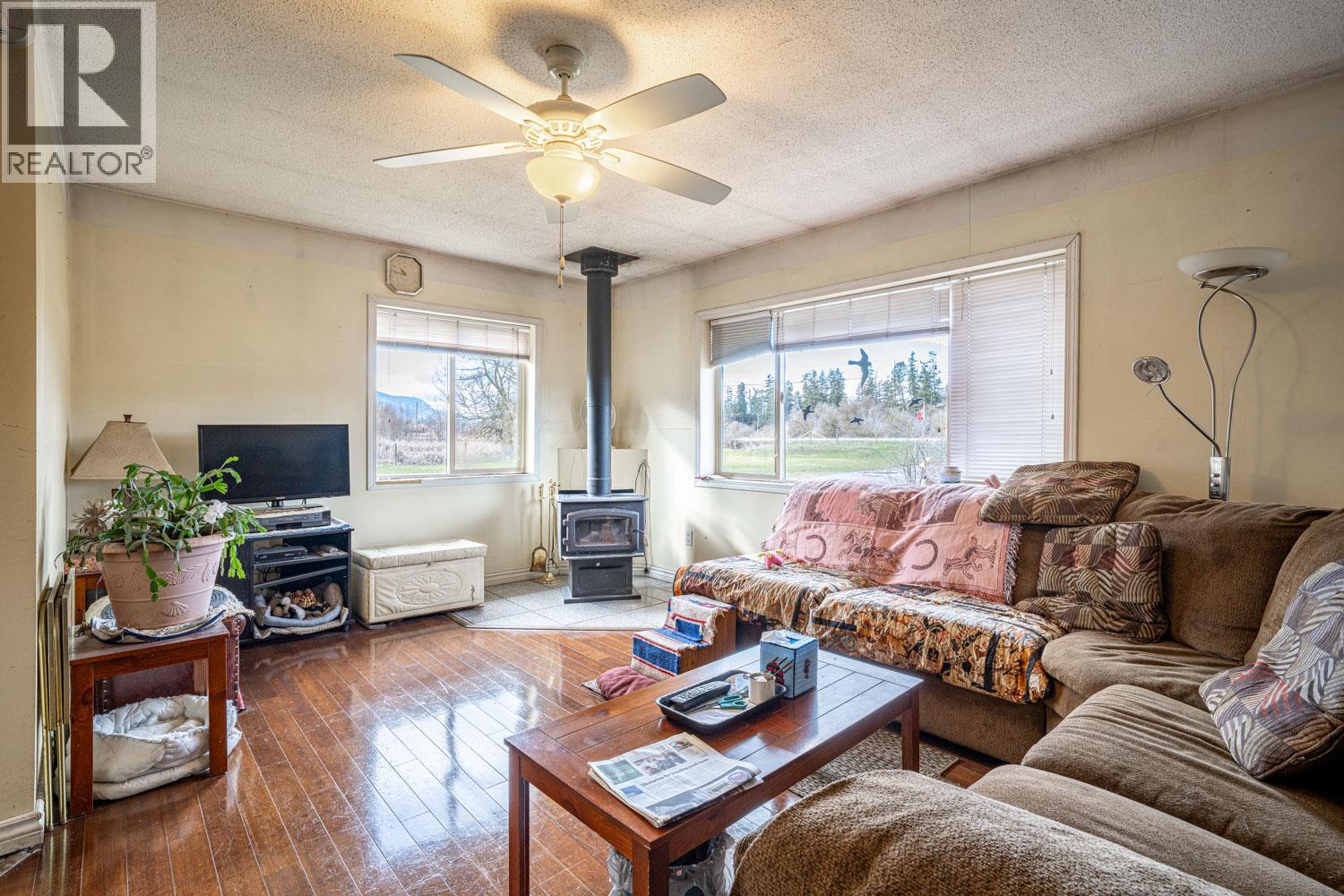  4536 97A Highway, Spallumcheen