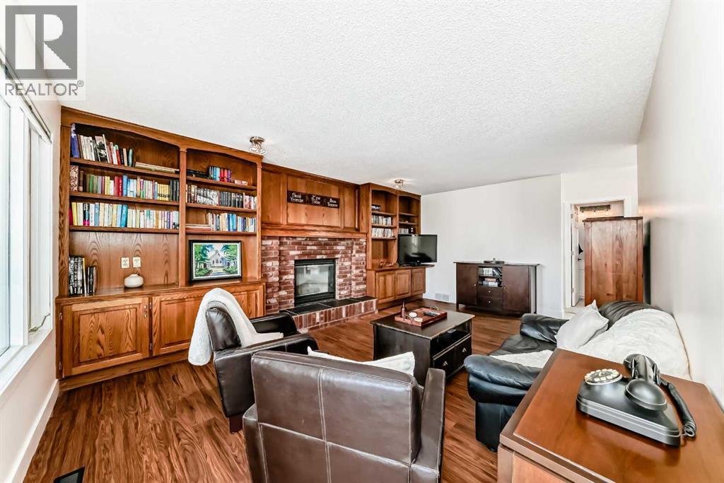 Single Family House for Sale in  Sunmills Drive SE Sundance Calgary 