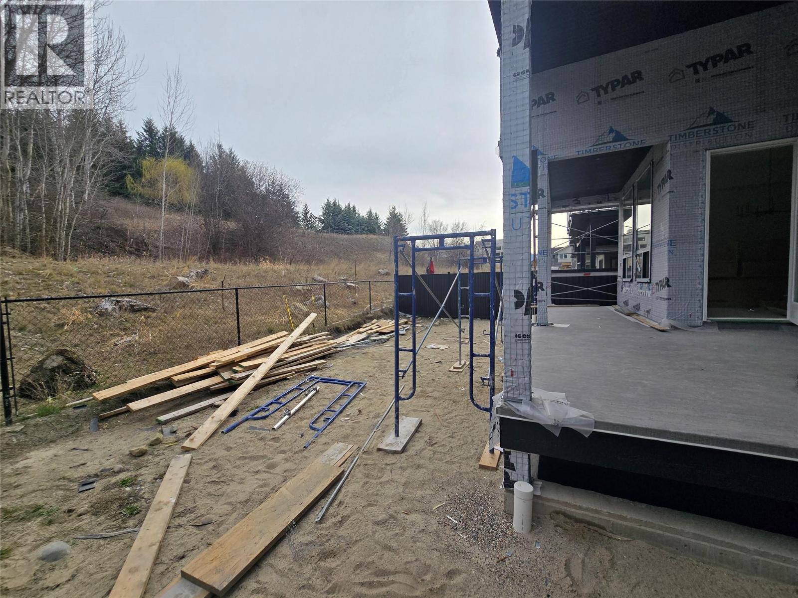 996 Bull Crescent, Kelowna