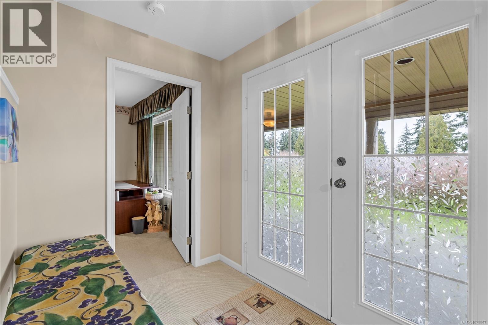 #38 529 Johnstone Rd - 29