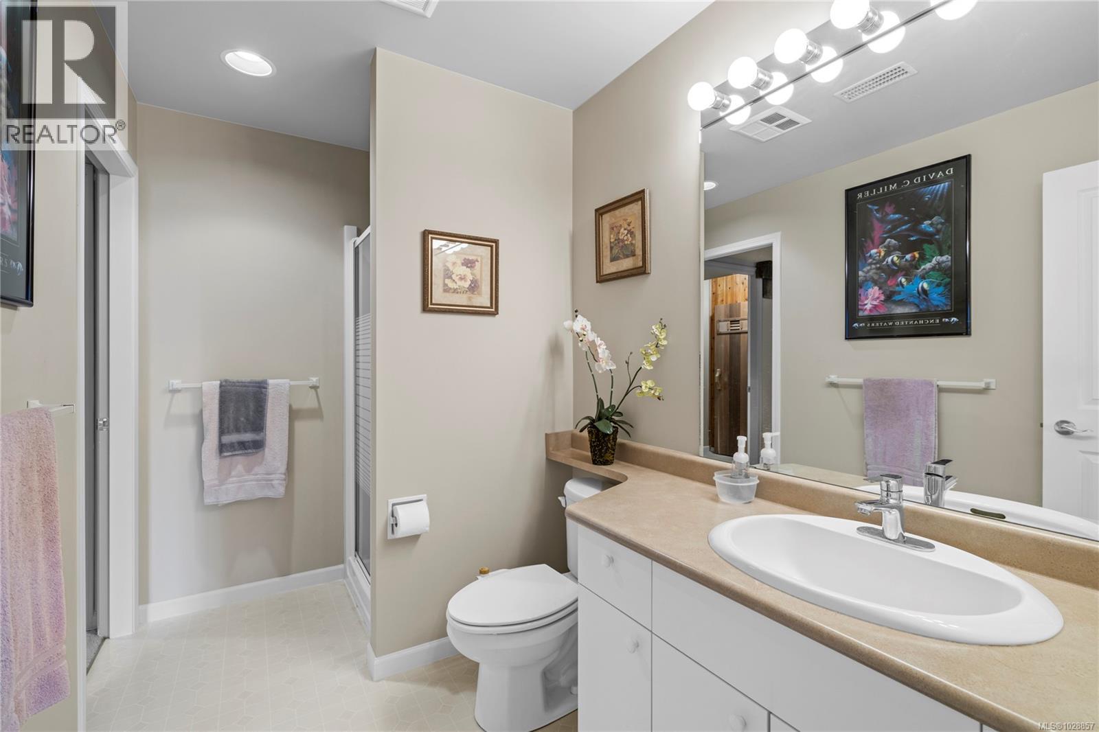#38 529 Johnstone Rd - 28